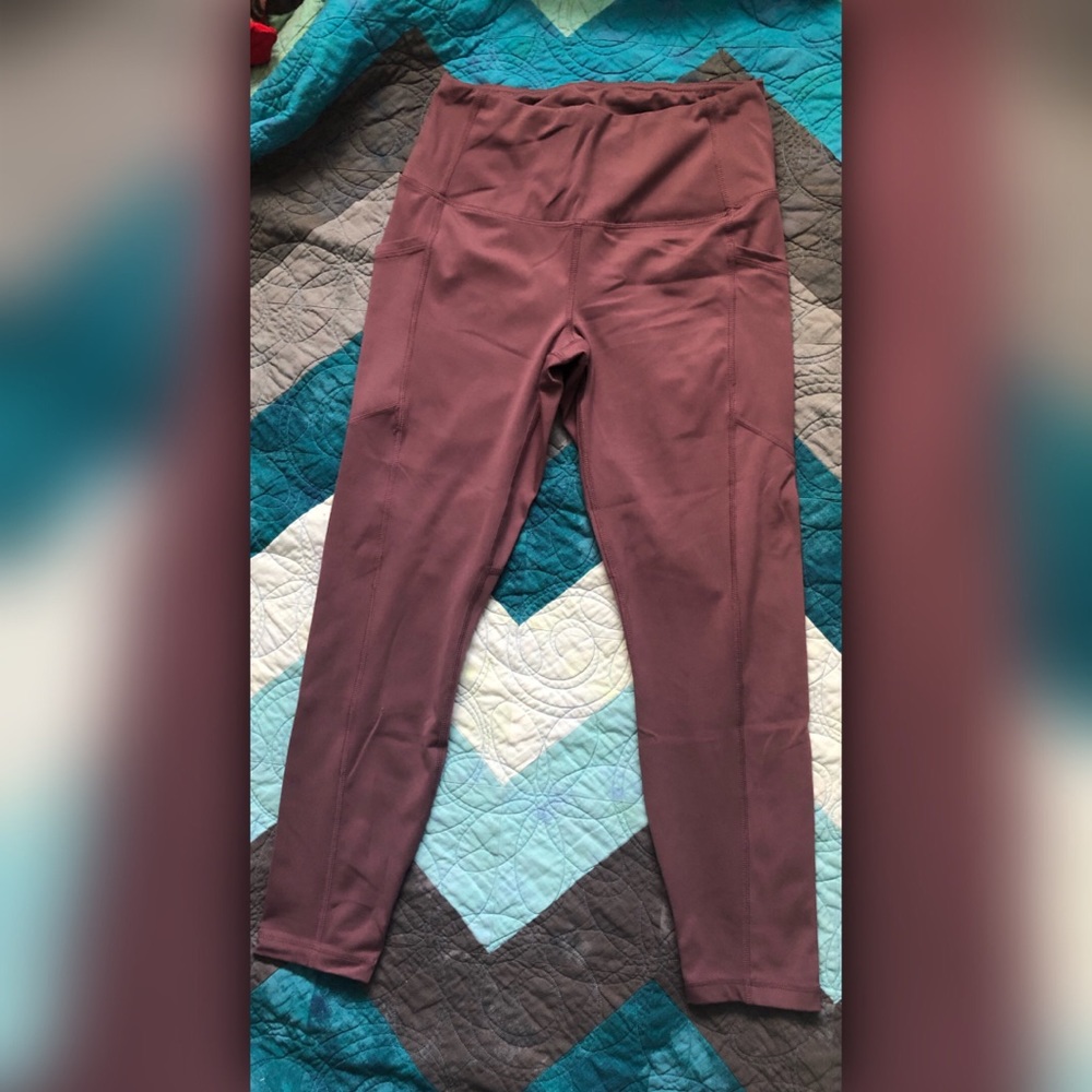 Yogalicious Lux 7/8’s Pocket Leggings